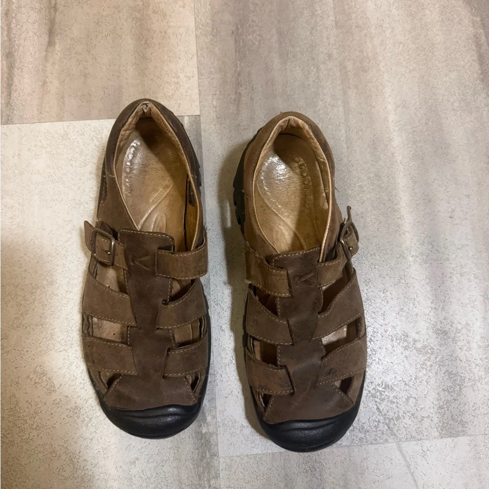 Keen Tan Kids Sandals with Black Soles‎